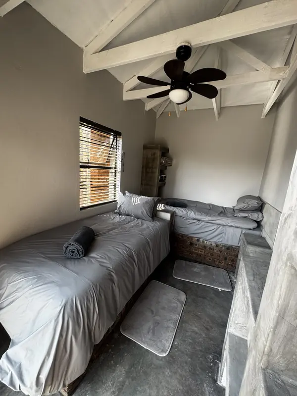 Second bedroom in the Sunset Cabin